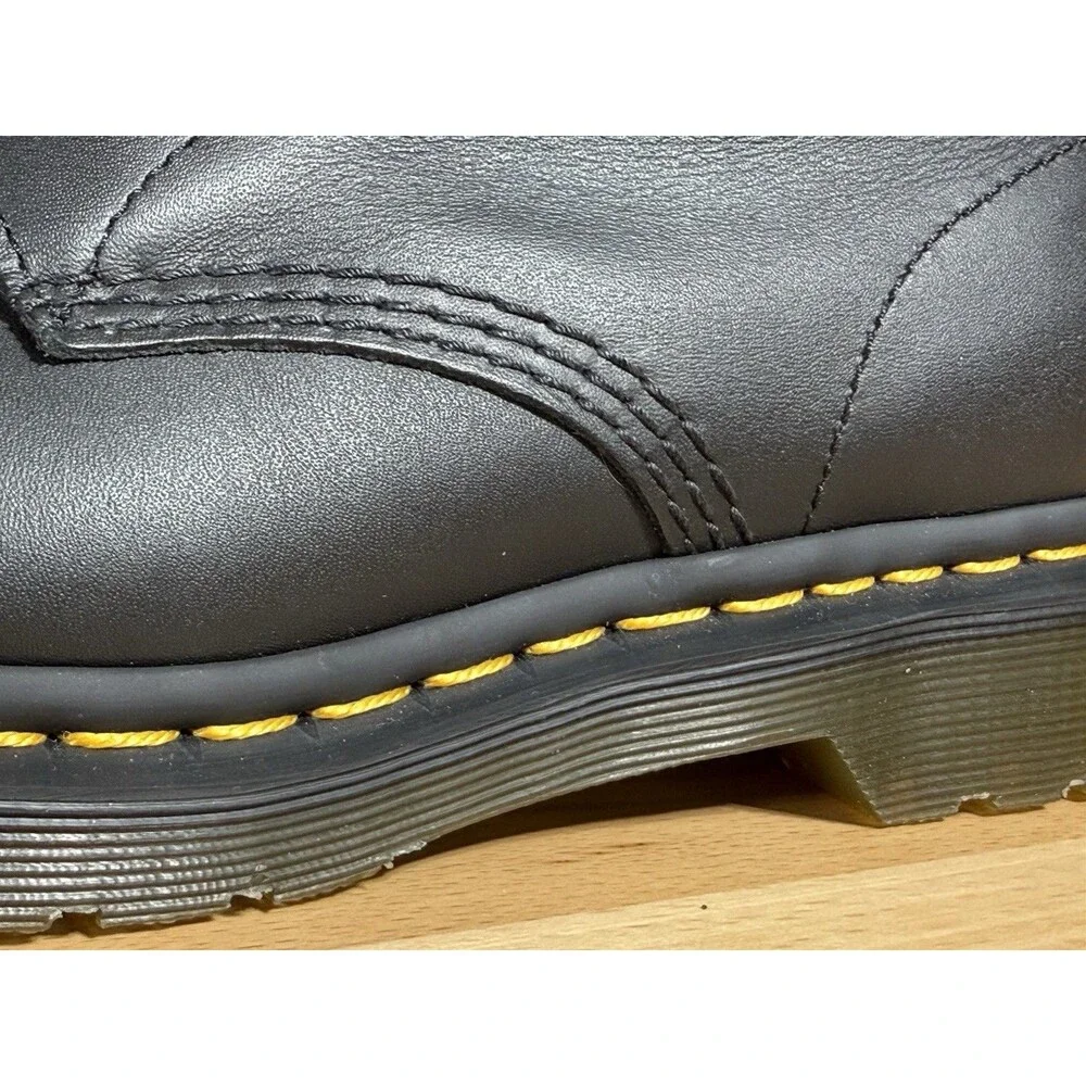 NEW-Dr Martens 11821 1460 Smooth Black Leather Combat Womens Boots Sz 6 Doc